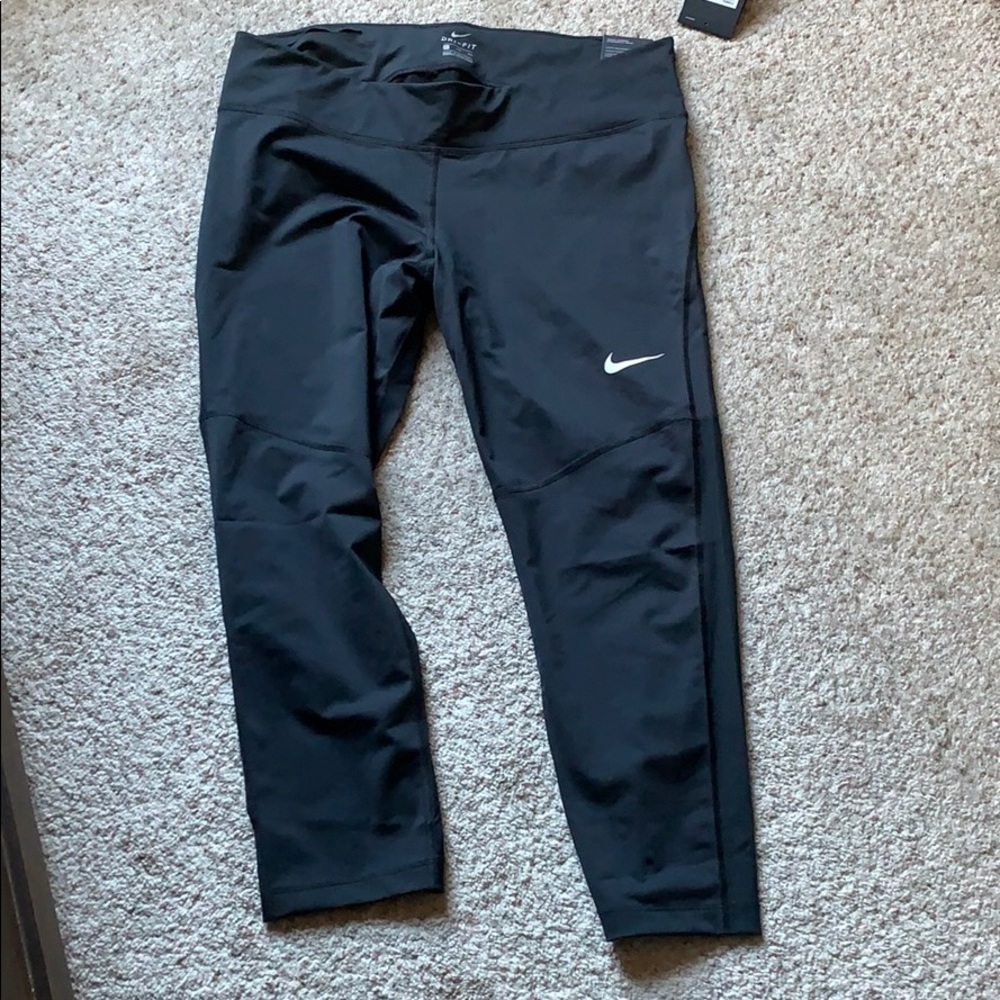 Nike Crop Mesh Leggings 🖤